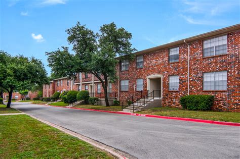 ridglea court apartments|the estates at ridglea hills apartments.